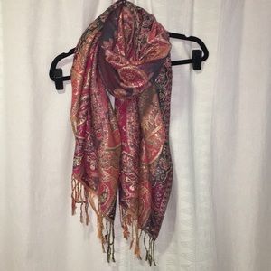 Gorgeous pashmina style scarf